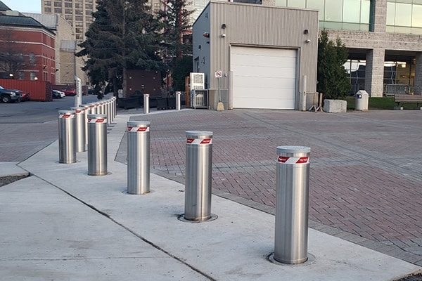 The Difference Between ÄNNT Bollards and Traditional Bollards 4 Project 4