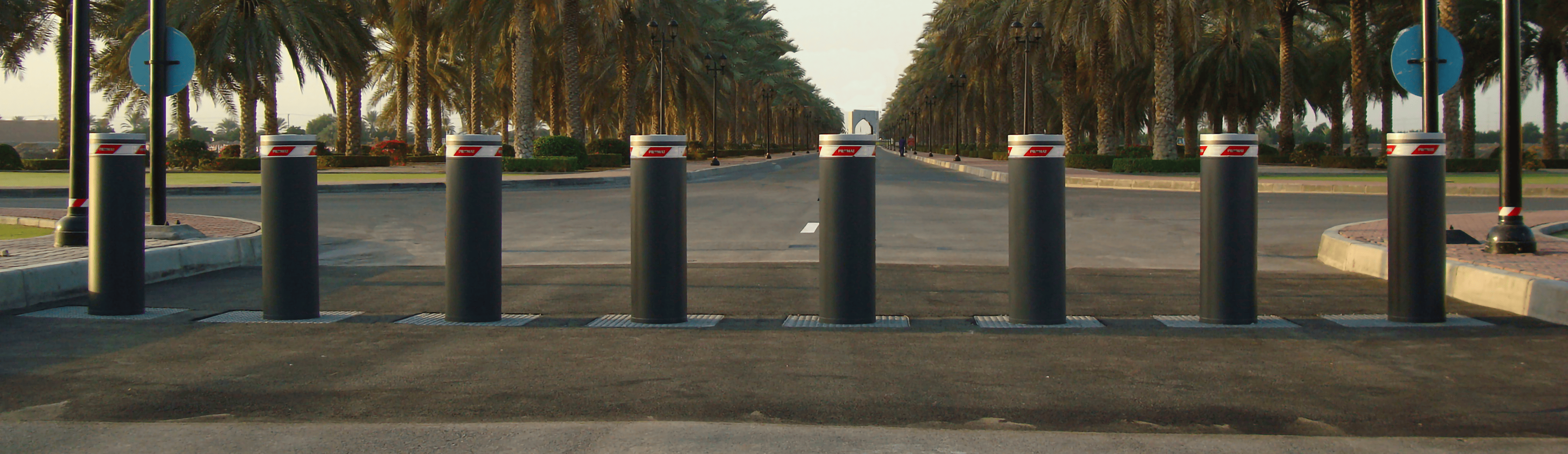 The Importance of Replacing Aging Concrete Bollards 1 pilomat automatic bollard 275K4900A e1707319533955